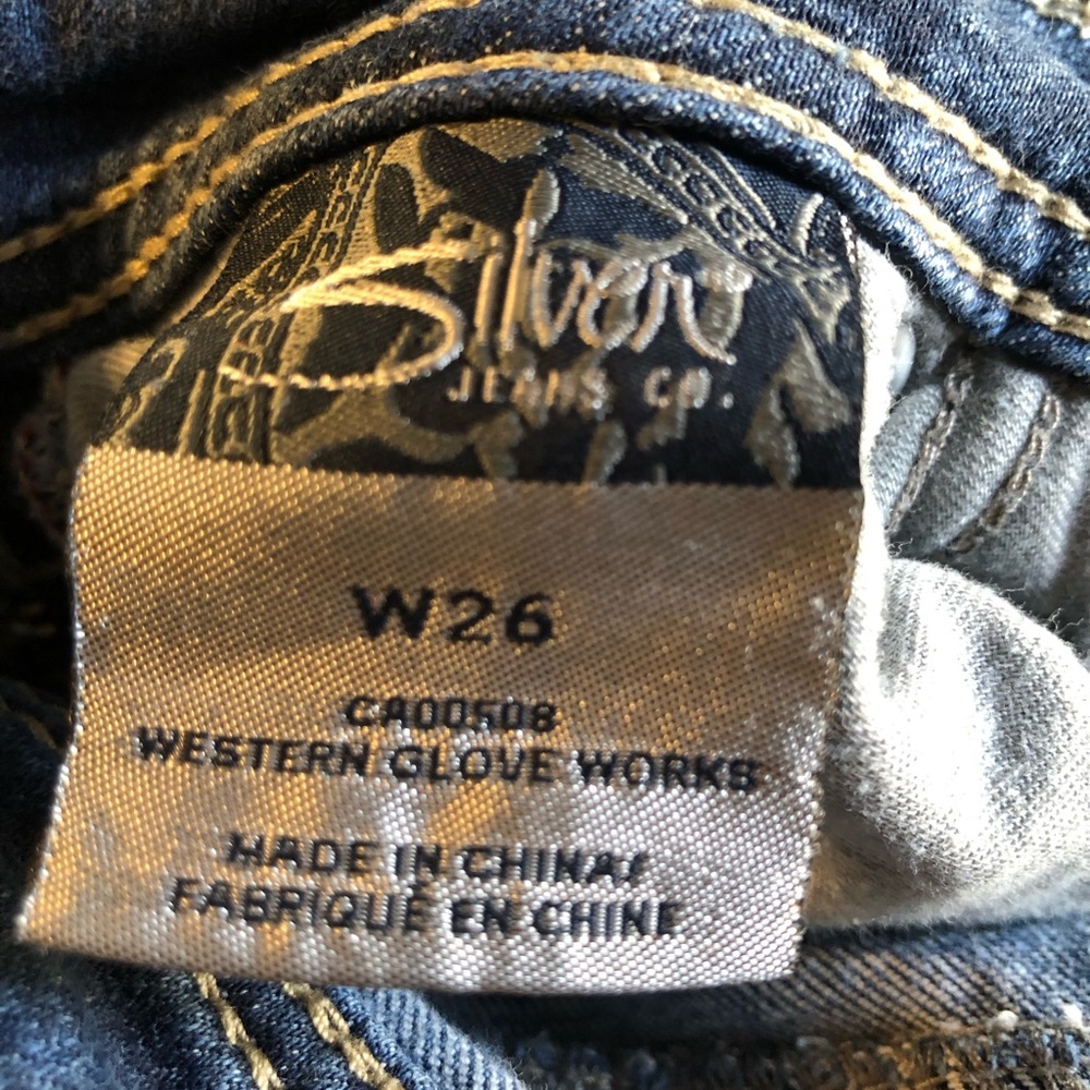 Silver Jeans - Picture 3 of 5